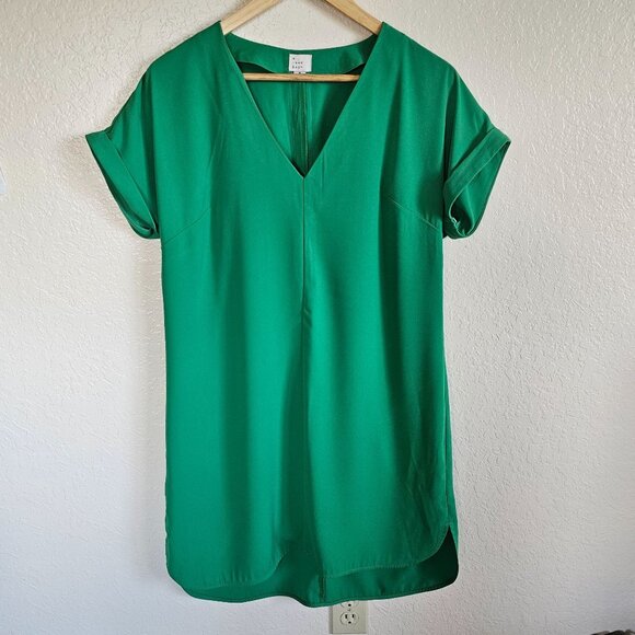 Green Shift Dress V-Neck Midi a new day Sz M Green Holiday Office - Picture 1 of 8